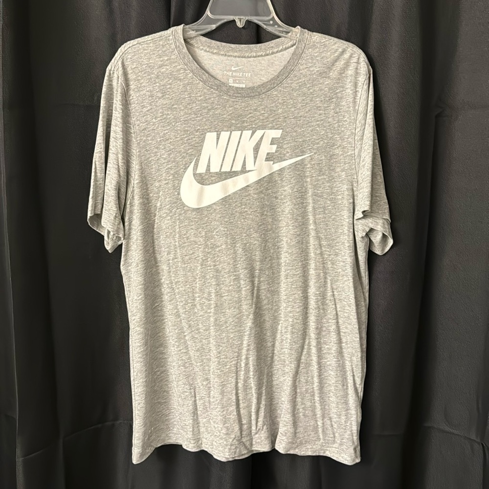 Men’s Nike Graphic T-Shirt XL
